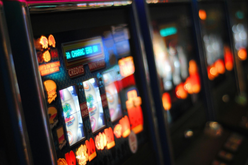 What Makes Themed Slots Like Flyx Party Player Favorites Today